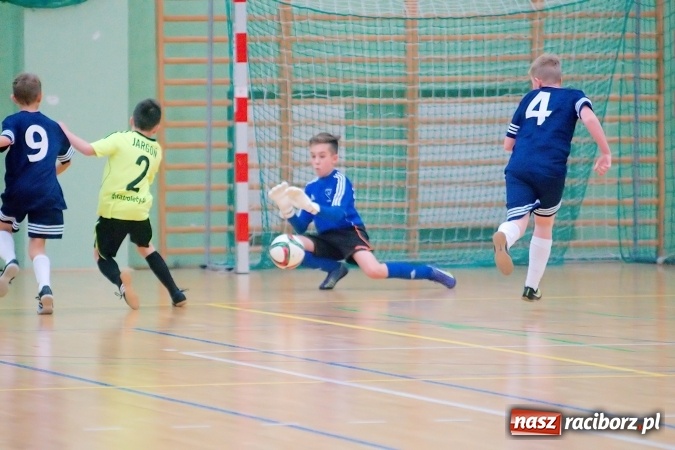 Zdjęcie w galerii na portalu naszraciborz.pl: Sportowe emocje w Arenie Rafako. III Turniej Noworoczny o puchar dyrektora SMS za nami. Raciborska Unia zwycięska wiadomości z regionu