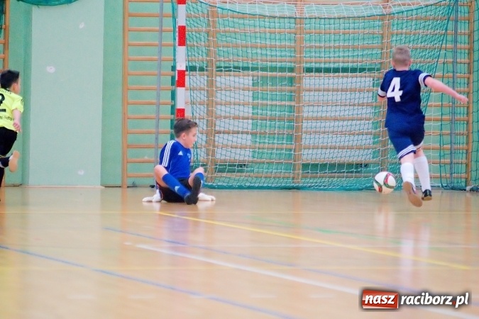 Zdjęcie w galerii na portalu naszraciborz.pl: Sportowe emocje w Arenie Rafako. III Turniej Noworoczny o puchar dyrektora SMS za nami. Raciborska Unia zwycięska wiadomości z regionu