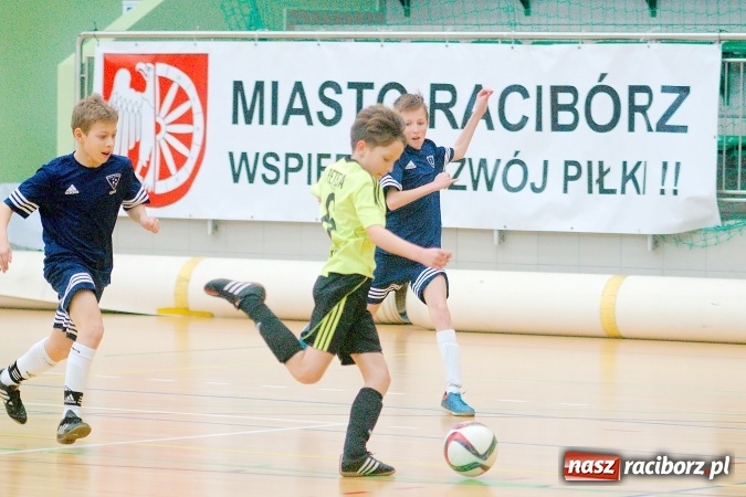 Zdjęcie w galerii na portalu naszraciborz.pl: Sportowe emocje w Arenie Rafako. III Turniej Noworoczny o puchar dyrektora SMS za nami. Raciborska Unia zwycięska wiadomości z regionu