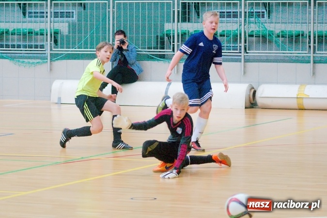 Zdjęcie w galerii na portalu naszraciborz.pl: Sportowe emocje w Arenie Rafako. III Turniej Noworoczny o puchar dyrektora SMS za nami. Raciborska Unia zwycięska wiadomości z regionu