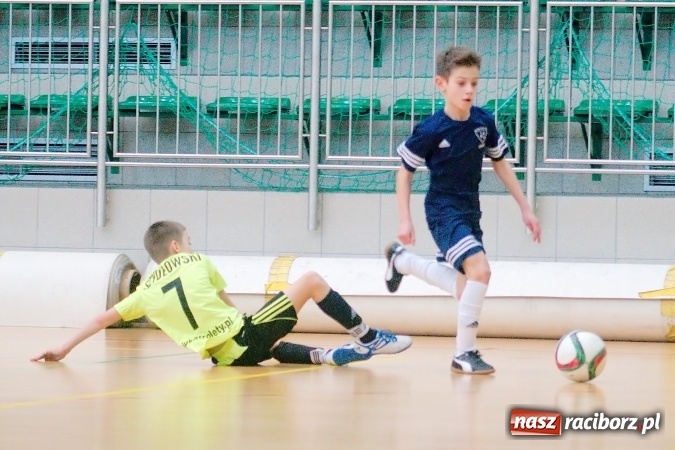 Zdjęcie w galerii na portalu naszraciborz.pl: Sportowe emocje w Arenie Rafako. III Turniej Noworoczny o puchar dyrektora SMS za nami. Raciborska Unia zwycięska wiadomości z regionu