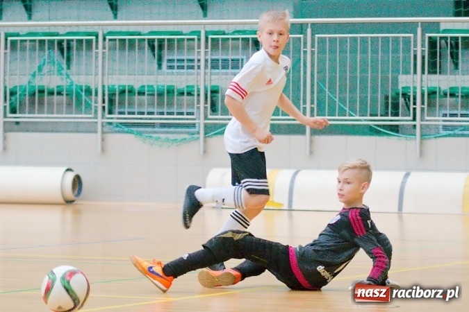 Zdjęcie w galerii na portalu naszraciborz.pl: Sportowe emocje w Arenie Rafako. III Turniej Noworoczny o puchar dyrektora SMS za nami. Raciborska Unia zwycięska wiadomości z regionu