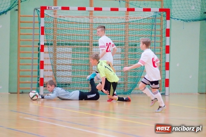 Zdjęcie w galerii na portalu naszraciborz.pl: Sportowe emocje w Arenie Rafako. III Turniej Noworoczny o puchar dyrektora SMS za nami. Raciborska Unia zwycięska wiadomości z regionu