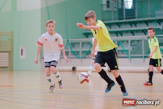 Zdjęcie w galerii na portalu naszraciborz.pl: Sportowe emocje w Arenie Rafako. III Turniej Noworoczny o puchar dyrektora SMS za nami. Raciborska Unia zwycięska wiadomości z regionu