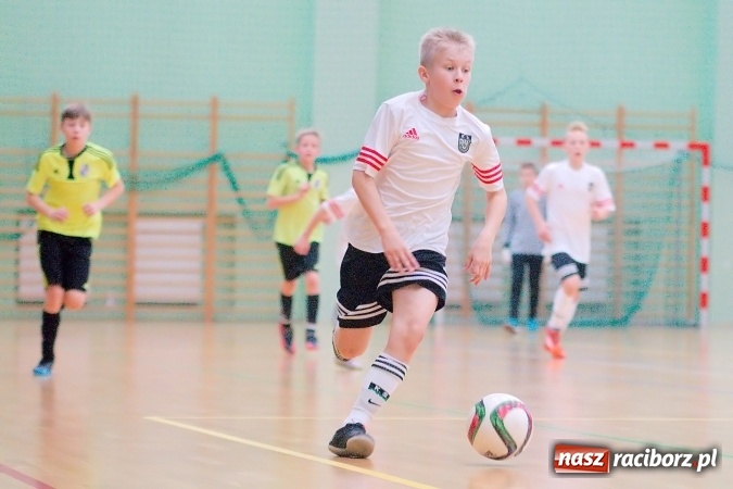 Zdjęcie w galerii na portalu naszraciborz.pl: Sportowe emocje w Arenie Rafako. III Turniej Noworoczny o puchar dyrektora SMS za nami. Raciborska Unia zwycięska wiadomości z regionu