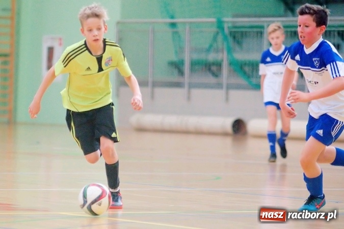 Zdjęcie w galerii na portalu naszraciborz.pl: Sportowe emocje w Arenie Rafako. III Turniej Noworoczny o puchar dyrektora SMS za nami. Raciborska Unia zwycięska wiadomości z regionu