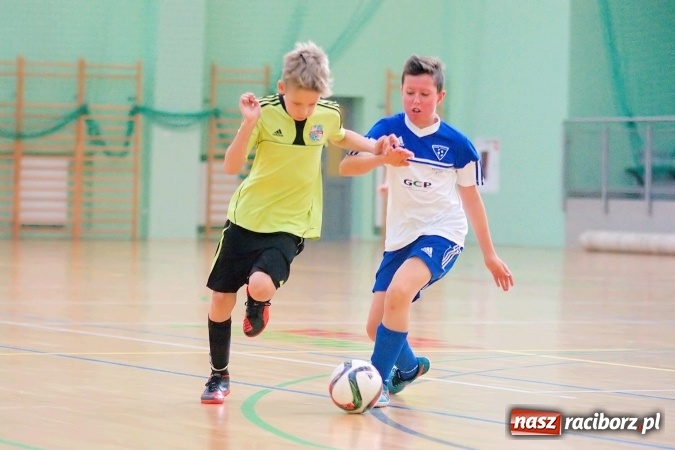 Zdjęcie w galerii na portalu naszraciborz.pl: Sportowe emocje w Arenie Rafako. III Turniej Noworoczny o puchar dyrektora SMS za nami. Raciborska Unia zwycięska wiadomości z regionu