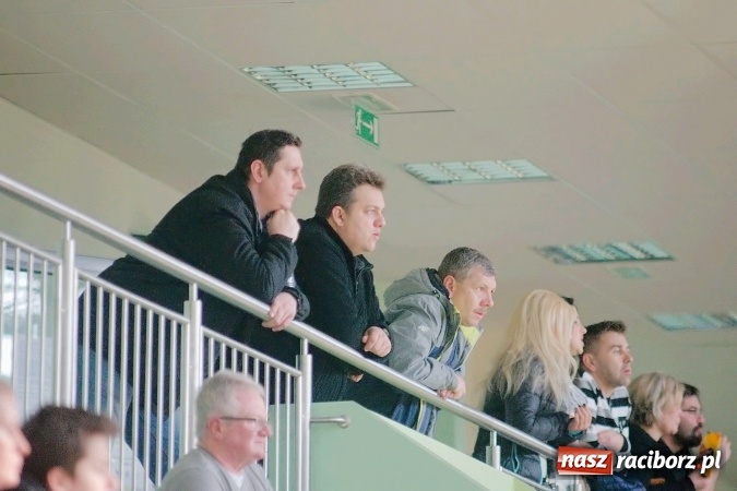 Zdjęcie w galerii na portalu naszraciborz.pl: Sportowe emocje w Arenie Rafako. III Turniej Noworoczny o puchar dyrektora SMS za nami. Raciborska Unia zwycięska wiadomości z regionu