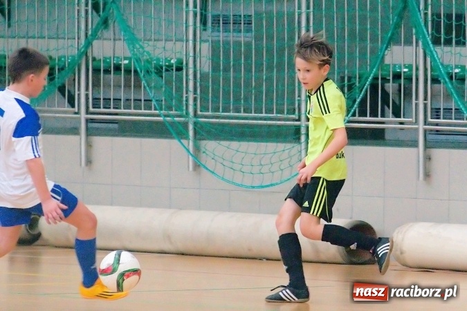 Zdjęcie w galerii na portalu naszraciborz.pl: Sportowe emocje w Arenie Rafako. III Turniej Noworoczny o puchar dyrektora SMS za nami. Raciborska Unia zwycięska wiadomości z regionu