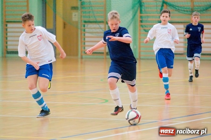 Zdjęcie w galerii na portalu naszraciborz.pl: Sportowe emocje w Arenie Rafako. III Turniej Noworoczny o puchar dyrektora SMS za nami. Raciborska Unia zwycięska wiadomości z regionu