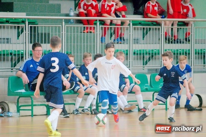 Zdjęcie w galerii na portalu naszraciborz.pl: Sportowe emocje w Arenie Rafako. III Turniej Noworoczny o puchar dyrektora SMS za nami. Raciborska Unia zwycięska wiadomości z regionu