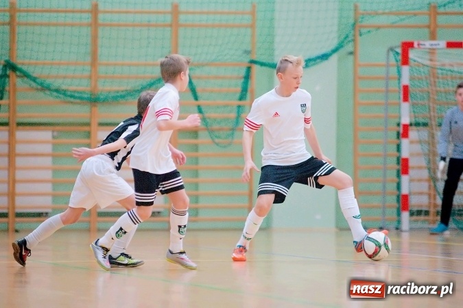 Zdjęcie w galerii na portalu naszraciborz.pl: Sportowe emocje w Arenie Rafako. III Turniej Noworoczny o puchar dyrektora SMS za nami. Raciborska Unia zwycięska wiadomości z regionu