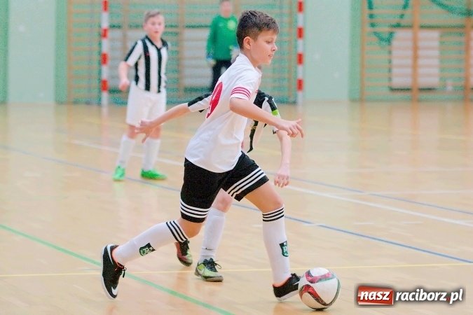 Zdjęcie w galerii na portalu naszraciborz.pl: Sportowe emocje w Arenie Rafako. III Turniej Noworoczny o puchar dyrektora SMS za nami. Raciborska Unia zwycięska wiadomości z regionu