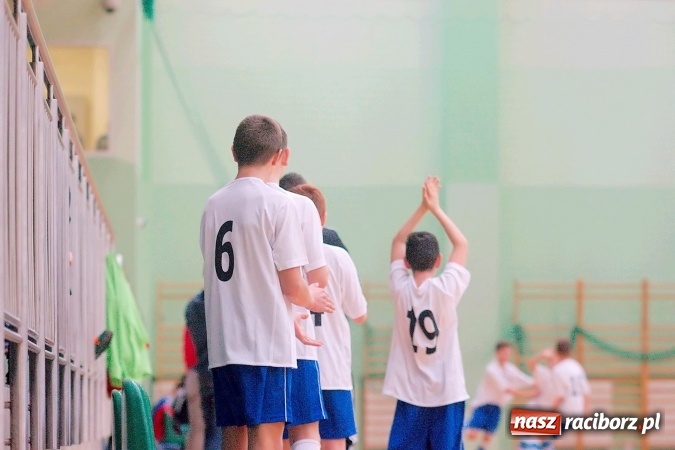 Zdjęcie w galerii na portalu naszraciborz.pl: Sportowe emocje w Arenie Rafako. III Turniej Noworoczny o puchar dyrektora SMS za nami. Raciborska Unia zwycięska wiadomości z regionu