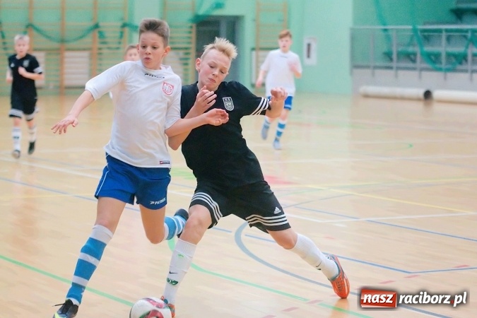 Zdjęcie w galerii na portalu naszraciborz.pl: Sportowe emocje w Arenie Rafako. III Turniej Noworoczny o puchar dyrektora SMS za nami. Raciborska Unia zwycięska wiadomości z regionu