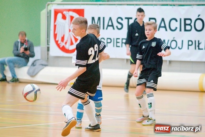 Zdjęcie w galerii na portalu naszraciborz.pl: Sportowe emocje w Arenie Rafako. III Turniej Noworoczny o puchar dyrektora SMS za nami. Raciborska Unia zwycięska wiadomości z regionu