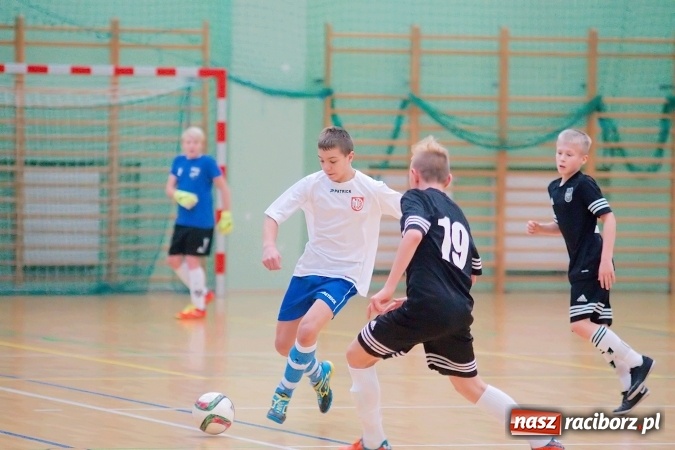 Zdjęcie w galerii na portalu naszraciborz.pl: Sportowe emocje w Arenie Rafako. III Turniej Noworoczny o puchar dyrektora SMS za nami. Raciborska Unia zwycięska wiadomości z regionu