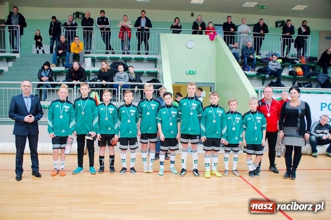 Zdjęcie w galerii na portalu naszraciborz.pl: Sportowe emocje w Arenie Rafako. III Turniej Noworoczny o puchar dyrektora SMS za nami. Raciborska Unia zwycięska wiadomości z regionu