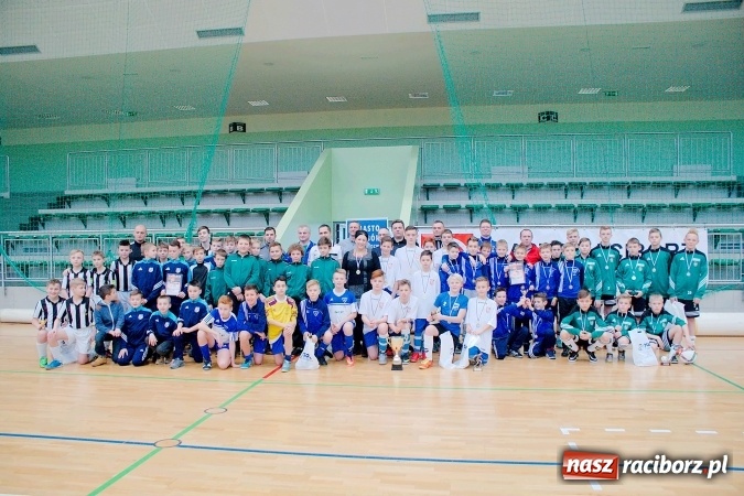 Zdjęcie w galerii na portalu naszraciborz.pl: Sportowe emocje w Arenie Rafako. III Turniej Noworoczny o puchar dyrektora SMS za nami. Raciborska Unia zwycięska wiadomości z regionu