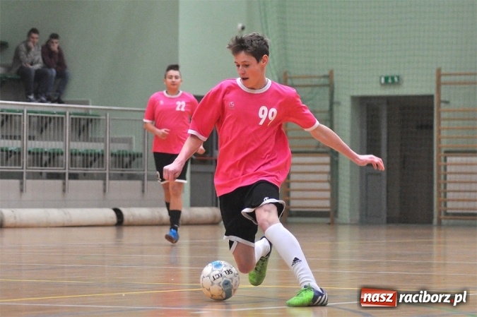 Zdjęcie w galerii na portalu naszraciborz.pl: Pierwsze mecze HLPN w nowym roku wiadomości z regionu