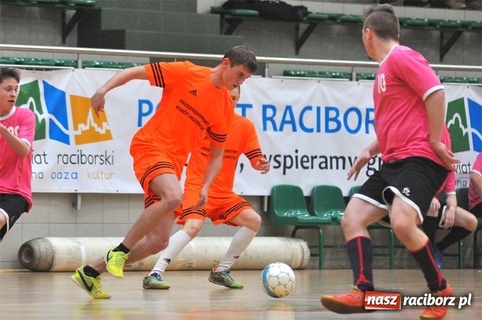 Zdjęcie w galerii na portalu naszraciborz.pl: Pierwsze mecze HLPN w nowym roku wiadomości z regionu