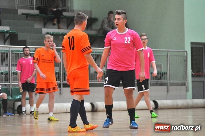 Zdjęcie w galerii na portalu naszraciborz.pl: Pierwsze mecze HLPN w nowym roku wiadomości z regionu