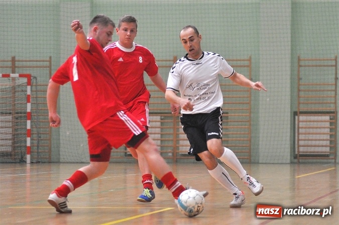 Zdjęcie w galerii na portalu naszraciborz.pl: Pierwsze mecze HLPN w nowym roku wiadomości z regionu