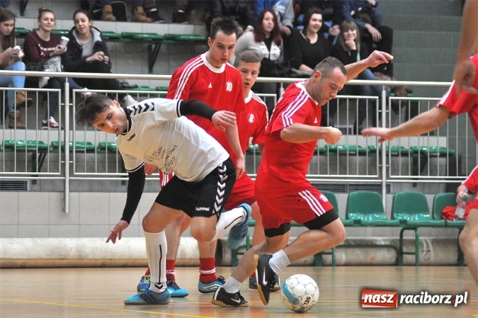 Zdjęcie w galerii na portalu naszraciborz.pl: Pierwsze mecze HLPN w nowym roku wiadomości z regionu