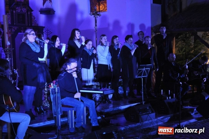 Zdjęcie w galerii na portalu naszraciborz.pl: Gdzie jest nasze polskie Betlejem, czyli Carrantuohill i AF Music w Brzeziu wiadomości z regionu