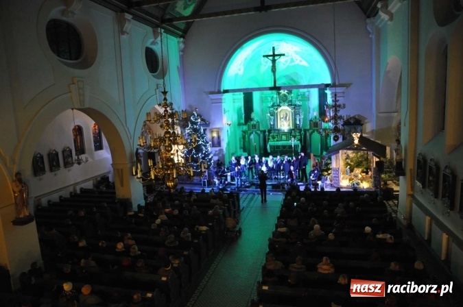 Zdjęcie w galerii na portalu naszraciborz.pl: Gdzie jest nasze polskie Betlejem, czyli Carrantuohill i AF Music w Brzeziu wiadomości z regionu