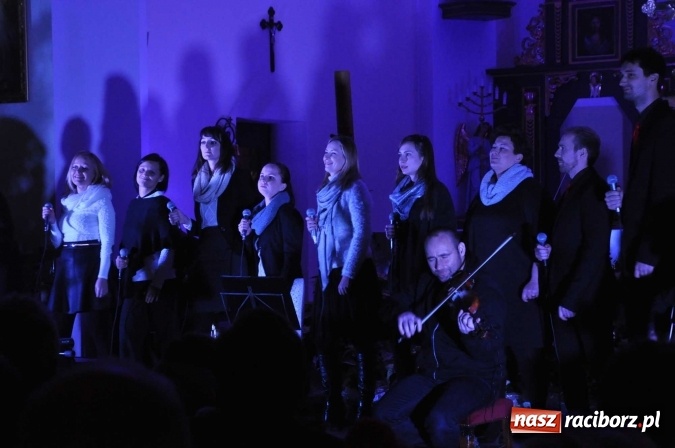 Zdjęcie w galerii na portalu naszraciborz.pl: Gdzie jest nasze polskie Betlejem, czyli Carrantuohill i AF Music w Brzeziu wiadomości z regionu