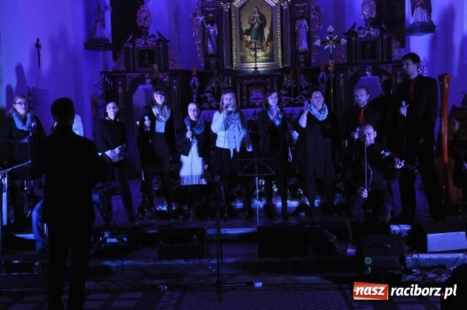 Zdjęcie w galerii na portalu naszraciborz.pl: Gdzie jest nasze polskie Betlejem, czyli Carrantuohill i AF Music w Brzeziu wiadomości z regionu