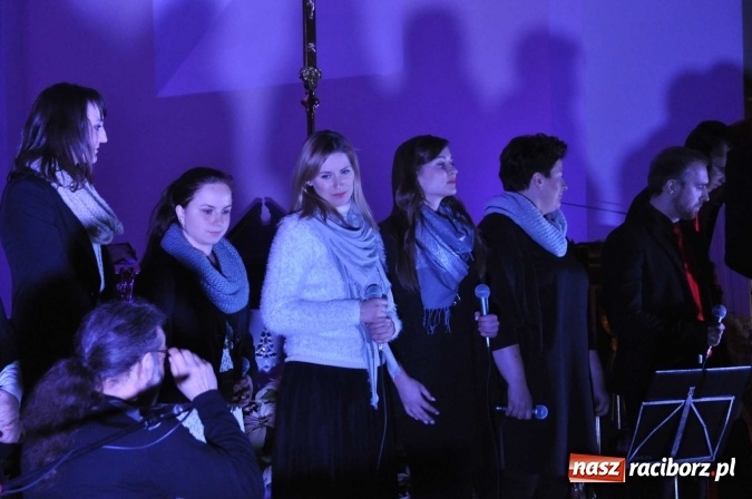 Zdjęcie w galerii na portalu naszraciborz.pl: Gdzie jest nasze polskie Betlejem, czyli Carrantuohill i AF Music w Brzeziu wiadomości z regionu