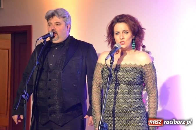 Zdjęcie w galerii na portalu naszraciborz.pl: Noworoczna gala operetkowa na Zamku Piastowskim wiadomości z regionu