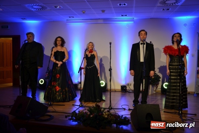 Zdjęcie w galerii na portalu naszraciborz.pl: Noworoczna gala operetkowa na Zamku Piastowskim wiadomości z regionu