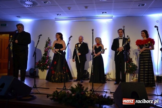 Zdjęcie w galerii na portalu naszraciborz.pl: Noworoczna gala operetkowa na Zamku Piastowskim wiadomości z regionu