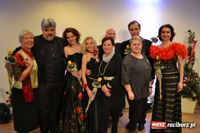 Zdjęcie w galerii na portalu naszraciborz.pl: Noworoczna gala operetkowa na Zamku Piastowskim wiadomości z regionu