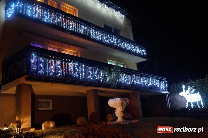 Zdjęcie w galerii na portalu naszraciborz.pl: Ciekawe dekoracje Bożonarodzeniowe domu i posesji - w Rudzie Kozielskiej rozstrzygnięto konkurs  wiadomości z regionu