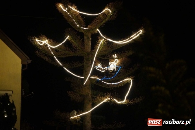 Zdjęcie w galerii na portalu naszraciborz.pl: Ciekawe dekoracje Bożonarodzeniowe domu i posesji - w Rudzie Kozielskiej rozstrzygnięto konkurs  wiadomości z regionu