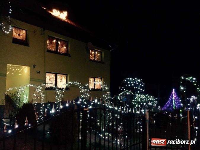 Zdjęcie w galerii na portalu naszraciborz.pl: Ciekawe dekoracje Bożonarodzeniowe domu i posesji - w Rudzie Kozielskiej rozstrzygnięto konkurs  wiadomości z regionu