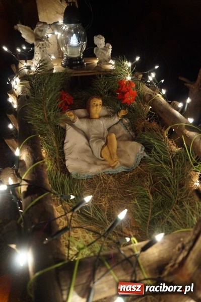 Zdjęcie w galerii na portalu naszraciborz.pl: Ciekawe dekoracje Bożonarodzeniowe domu i posesji - w Rudzie Kozielskiej rozstrzygnięto konkurs  wiadomości z regionu