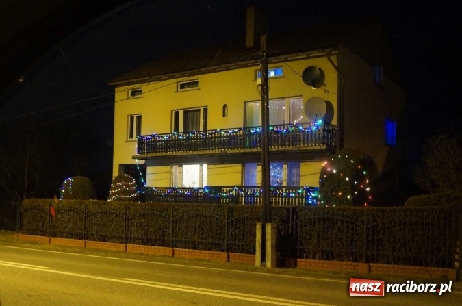 Zdjęcie w galerii na portalu naszraciborz.pl: Ciekawe dekoracje Bożonarodzeniowe domu i posesji - w Rudzie Kozielskiej rozstrzygnięto konkurs  wiadomości z regionu