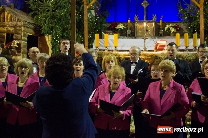 Zdjęcie w galerii na portalu naszraciborz.pl: Msza św. z okazji 20-lecia istnienia ch&oacute;ru Bel Canto z udziałem ch&oacute;r&oacute;w z Toszka i Zebrzydowic wiadomości z regionu