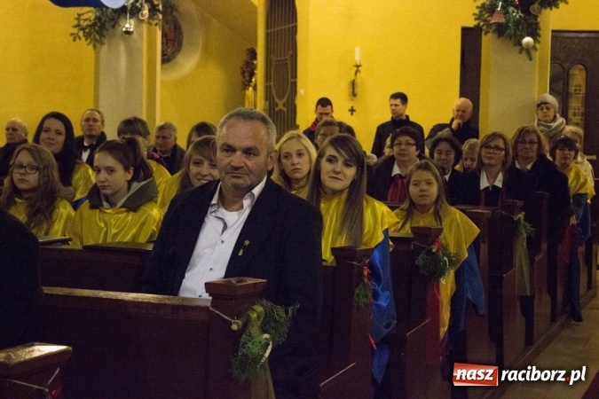 Zdjęcie w galerii na portalu naszraciborz.pl: Msza św. z okazji 20-lecia istnienia ch&oacute;ru Bel Canto z udziałem ch&oacute;r&oacute;w z Toszka i Zebrzydowic wiadomości z regionu