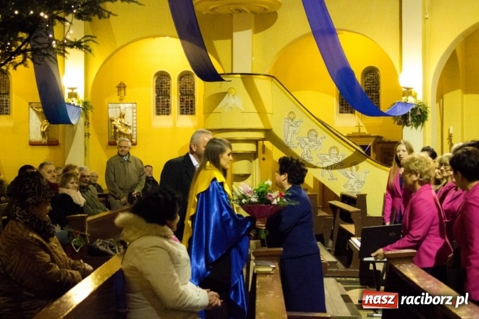 Zdjęcie w galerii na portalu naszraciborz.pl: Msza św. z okazji 20-lecia istnienia ch&oacute;ru Bel Canto z udziałem ch&oacute;r&oacute;w z Toszka i Zebrzydowic wiadomości z regionu