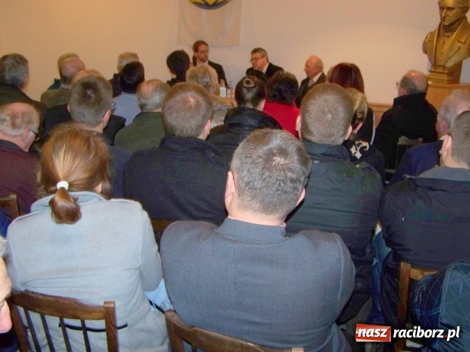 Zdjęcie w galerii na portalu naszraciborz.pl: Spotkanie z Leszkiem Jodlińskim w Bieńkowicach wiadomości z regionu