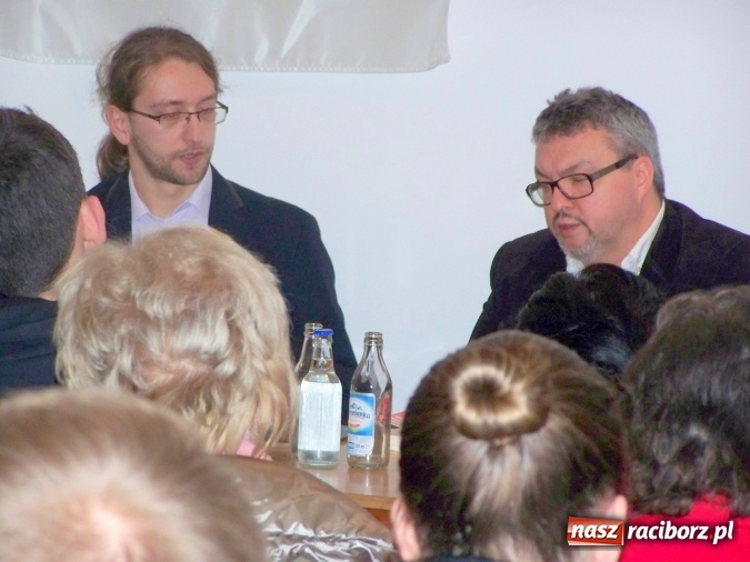 Zdjęcie w galerii na portalu naszraciborz.pl: Spotkanie z Leszkiem Jodlińskim w Bieńkowicach wiadomości z regionu