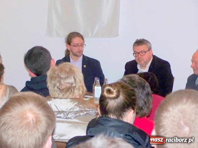 Zdjęcie w galerii na portalu naszraciborz.pl: Spotkanie z Leszkiem Jodlińskim w Bieńkowicach wiadomości z regionu