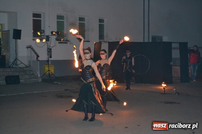 Zdjęcie w galerii na portalu naszraciborz.pl: Efektowny początek roku w Kuźni Raciborskiej  wiadomości z regionu