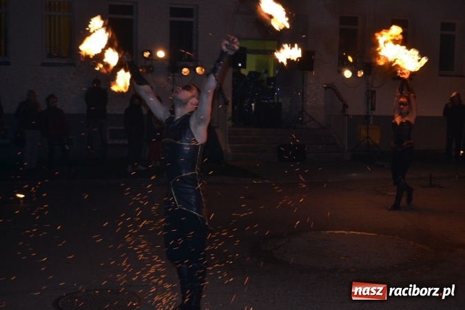 Zdjęcie w galerii na portalu naszraciborz.pl: Efektowny początek roku w Kuźni Raciborskiej  wiadomości z regionu